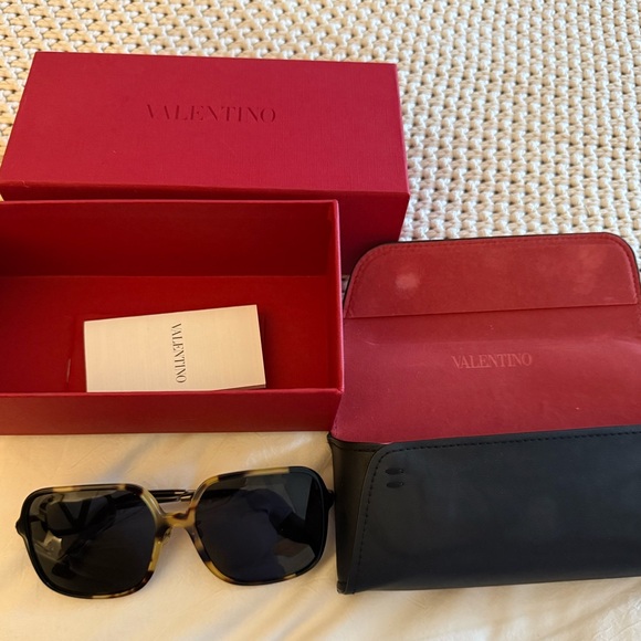 Valentino havana gradient black Sunglasses main image 6
